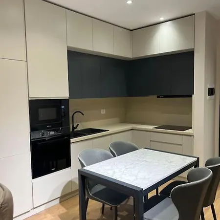 Apartmán Modern Near Blloku Tirana