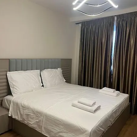 Modern Near Blloku Daire Tiran